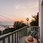 Kastro Boutique Naxos City